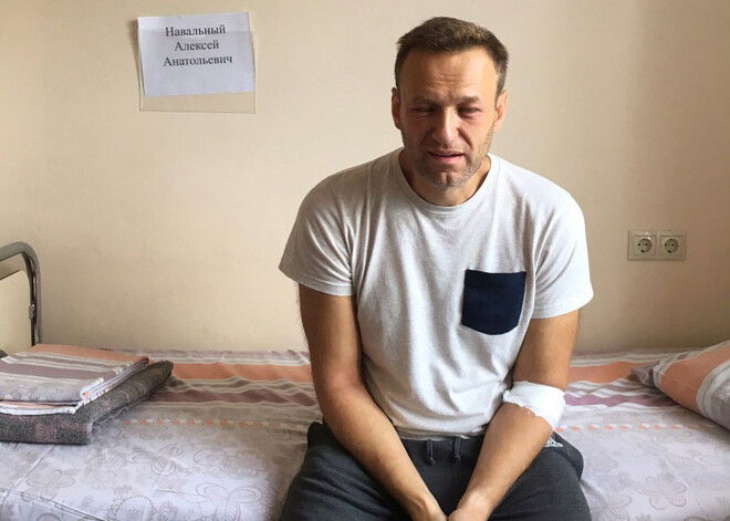 Navaļnija birojs izkratīts - bloķēti arī konti, kur ziedotāji sūta naudu