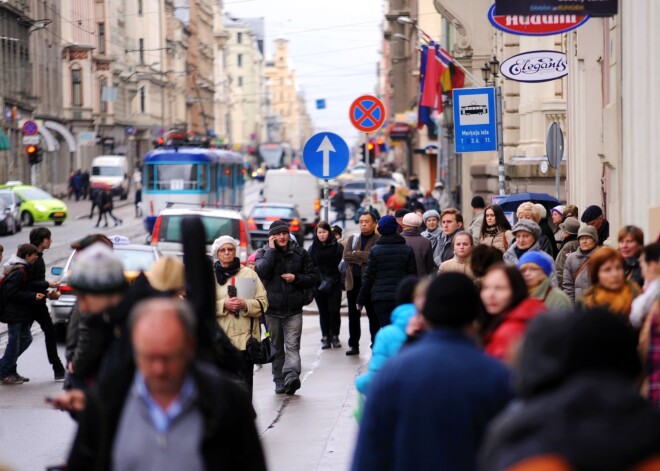 Mūs čakarē elite, bet mēs čakarējam cits citu jeb kāpēc latvietis ir tik ļoti neapmierināts?