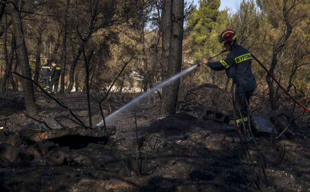 Grieķijā izsludināts augstākās pakāpes brīdinājums par savvaļas ugunsgrēkiem