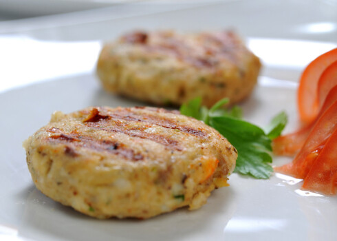 Pildītas zivju kotletes