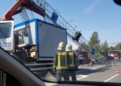 Из-за столкновения трех автомашин возле Дарзини было блокировано движение на Саласпилс