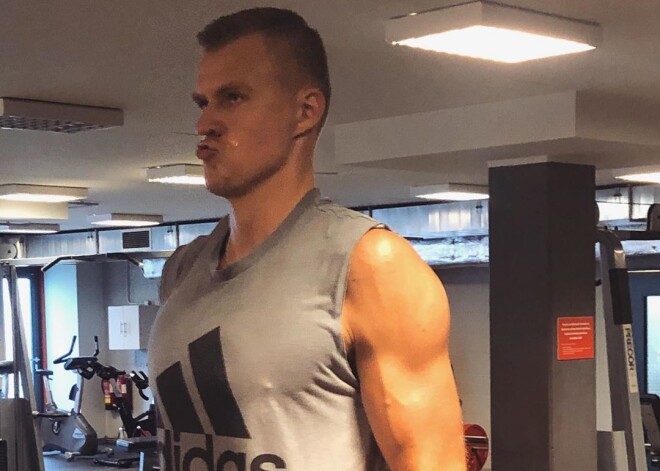 Basketbola pasaule sajūsminās par Porziņģa progresu un salīdzina viņu ar kulta filmas tēlu