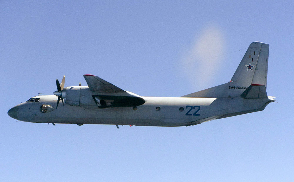 Latvijas robežas tuvumā identificēta Krievijas armijas lidmašīna un korvete