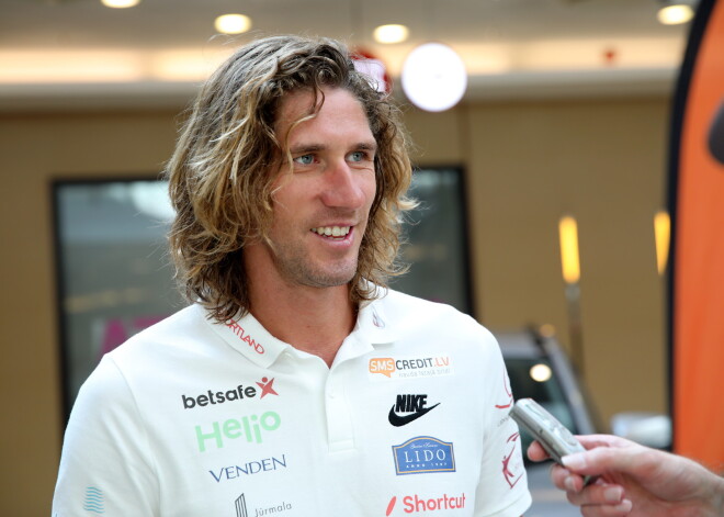 Pleca traumas dēļ Samoilovs svētdienas zelta spēli varēja arī nepiedzīvot