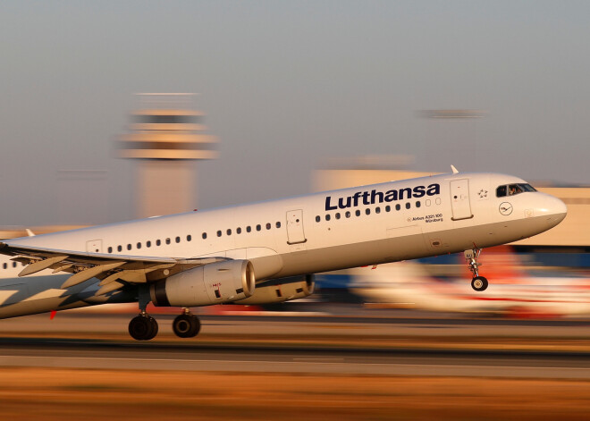 "Lufthansa" vadītājs: jauna ekonomikas krīze nākotnē varētu sevišķi smagi skart Eiropas lidsabiedrības