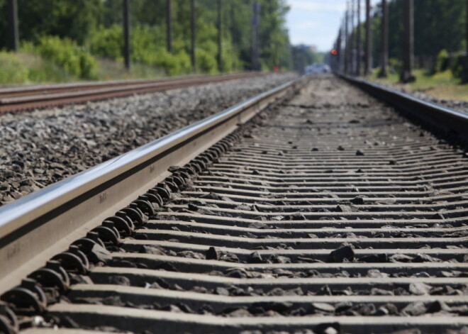 Для нужд "Rail Baltica" на участках аэропорта "Рига" и Рижского центрального вокзала будет снесено шесть частных домов