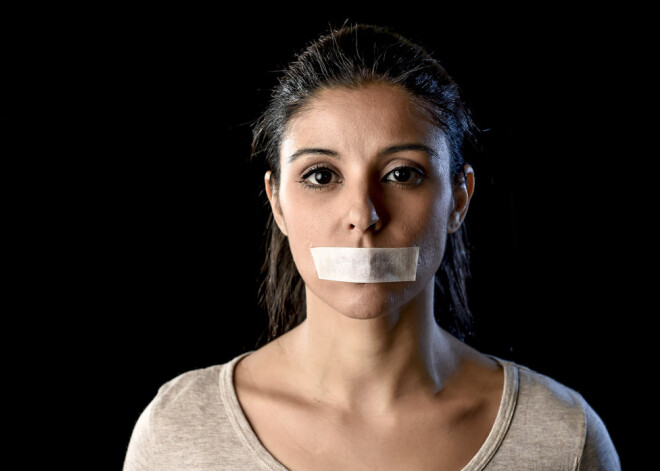 На любые оскорбления сегодня надо реагировать молчанием: обычаи и приметы на 26 августа