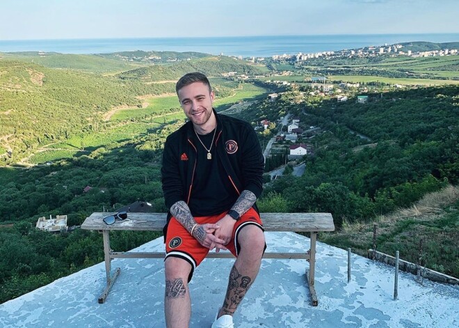 Егор Крид развлекается в Барселоне вместе с Алесей Кафельниковой