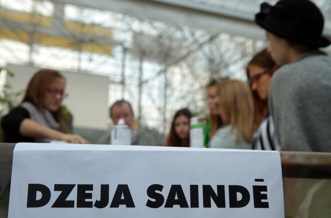 Pirms sešdesmit gadiem, 1959. gada 12. septembrī, notiek pirmās Dzejas dienas.