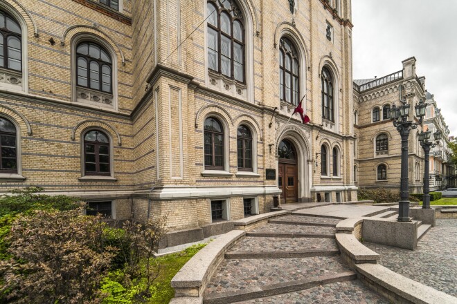 Pirms simts gadiem, 1919. gada 28. septembrī, Rīgā tiek iesvētīta Latvijas Universitāte.