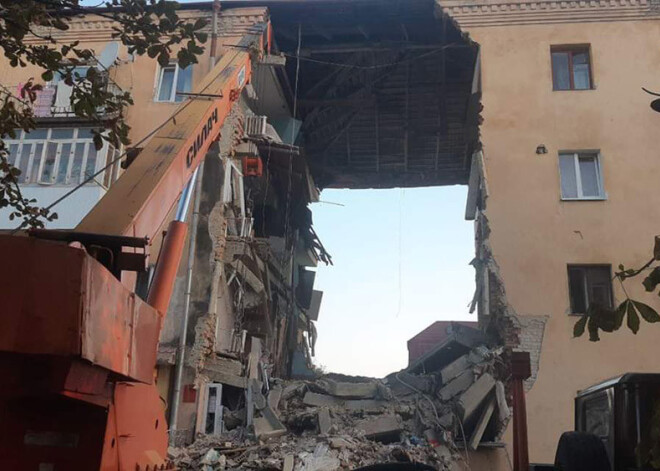 Ukrainā sprādzienā daudzdzīvokļu mājā 8 bojāgājušie