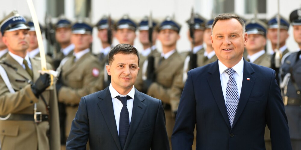 Polijas un Ukrainas prezidenti aicina turpināt sankcijas pret Krieviju