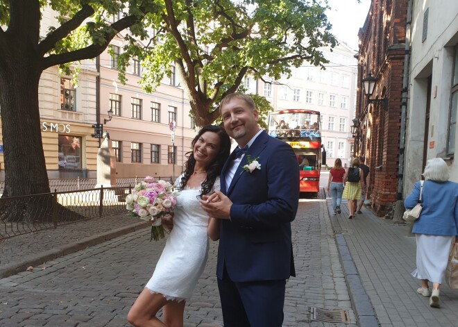 Aktrise Evija Skulte apprecējusies ar savu igauņu draugu