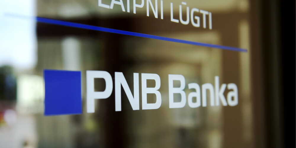 "Rīgas namu pārvaldnieks" "PNB bankā" noguldījis 2476 klientu naudas līdzekļus