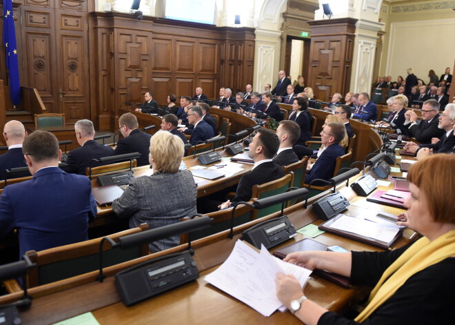 Saeima šodien atsāks darbu pēc vasaras brīvdienām