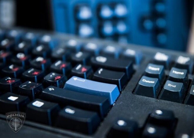 Латвиец продавал несуществующий диван в интернете и "заработал" уголовное дело