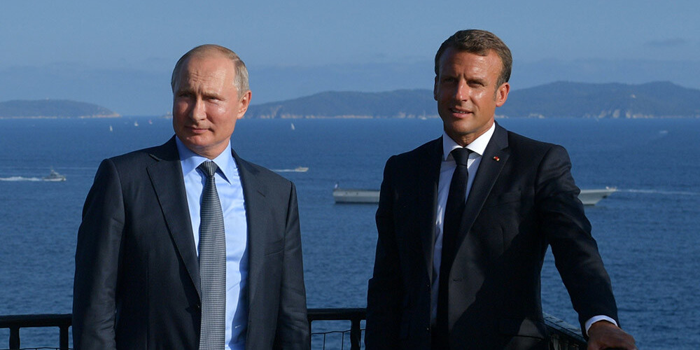 Putins un Makrons telefonsarunā pārrunājuši situāciju Austrumukrainā