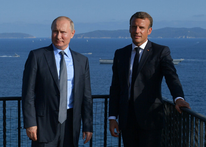 Putins un Makrons telefonsarunā pārrunājuši situāciju Austrumukrainā