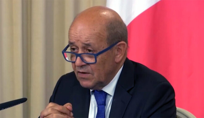 "Pienācis laiks, pareizais laiks, lai strādātu pie neuzticības mazināšanas," preses konferencē Maskavā pirmdien paziņoja Ledriāns.