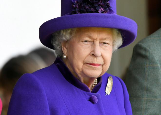 Lielbritānijas karaliene akceptē likumprojektu bezvienošanās breksita novēršanai