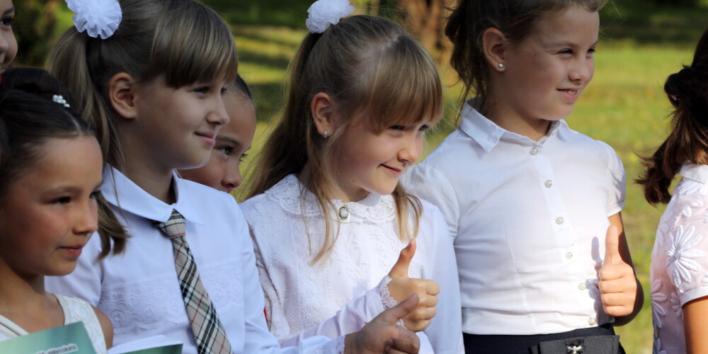 Skolēnu un studentu skaits Latvijā sarūk, bet izdevumi izglītībai aug