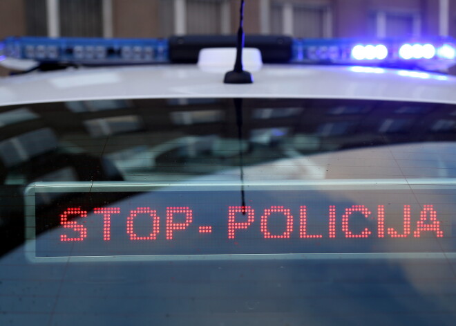 Kurzemē notikusi policijas pakaļdzīšanās ar šaušanu