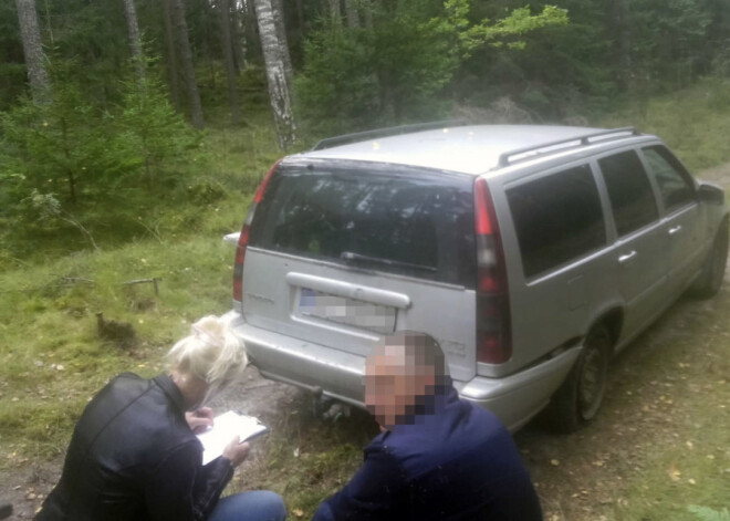 Очевидец погони под Дундагой обвиняет полицию во лжи: "Пули летали везде! Могли задеть моего ребенка!"