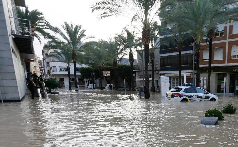 Vētrās Spānijā bojāgājušo skaits pieaug līdz sešiem cilvēkiem