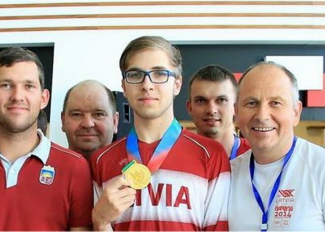 Šāvējs Erbs uzvar Eiropas čempionātā junioriem, komandai bronza