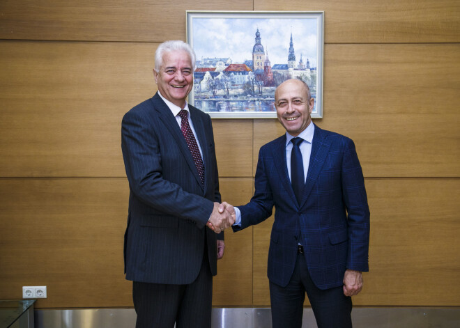 Rīgas mērs Oļegs Burovs ticies ar Baltkrievijas vēstnieku Latvijā