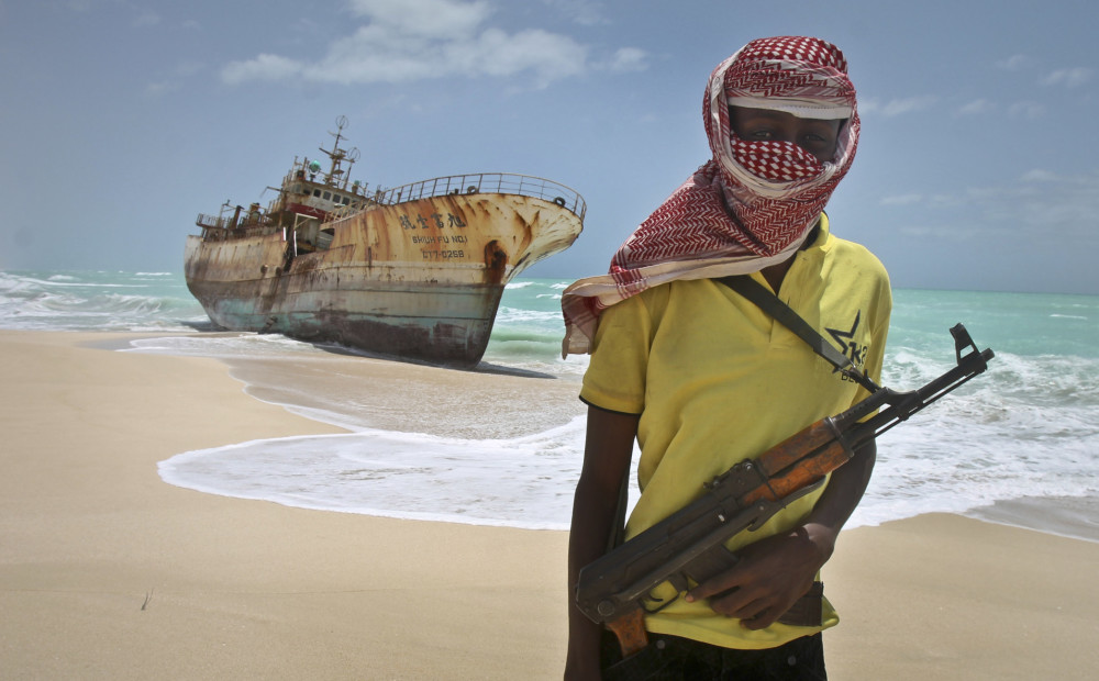 Somāļu pirāti atbrīvojuši četrus gadus gūstā turētu irāni
