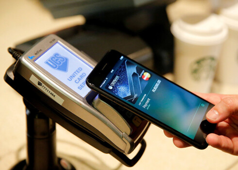 "Swedbank" vienojusies ar "Apple Pay" par norēķinu ieviešanu Baltijā