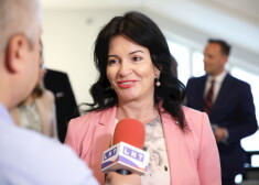 Labklājības ministre Ramona Petraviča.