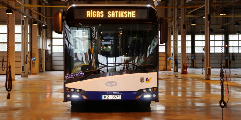 "Rīgas satiksme" ieķīlājusi 15 jaunos "Solaris Urbino" autobusus