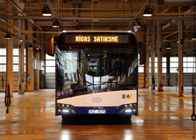 "Rīgas satiksme" ieķīlājusi 15 jaunos "Solaris Urbino" autobusus