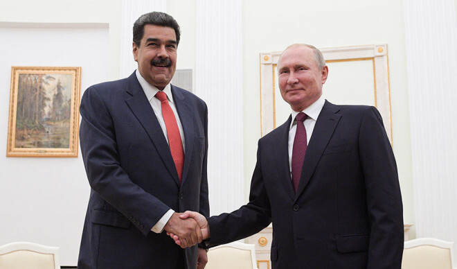 Uzņemot Maduro Kremlī, Putins apliecināja atbalstu viņa režīmam.