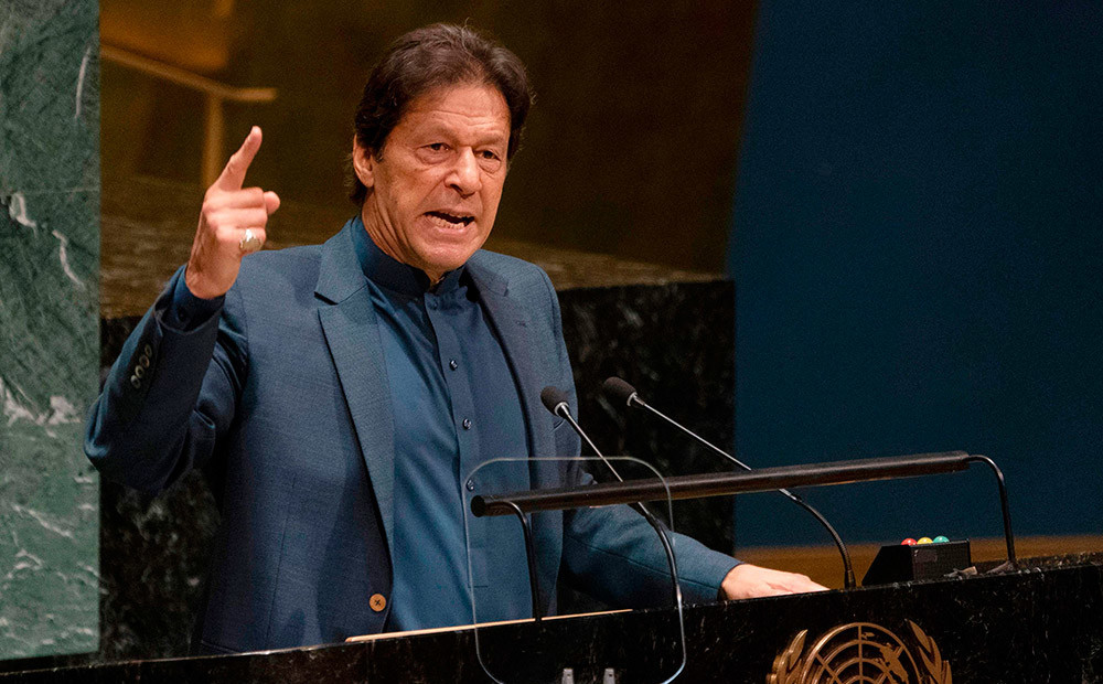 Pakistānas premjers piemin kodolieročus un brīdina par asinspirti Kašmirā