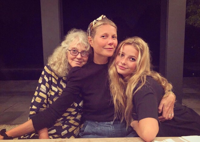 Яблоко от яблони: Гвинет Пэлтроу показала маму и свою 15-летнюю дочь Эппл