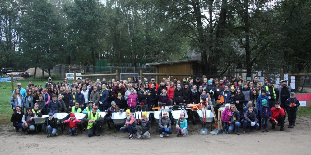 Paldies tūkstošiem brīvprātīgo, kuri piedalījušies rudens talkās dzīvnieku patversmē “Ulubele”!