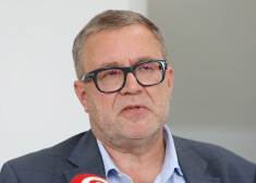 Satiksmes ministrija no amata atbrīvojusi KNAB aizturēto LVC valdes locekli Edgaru Strodu.