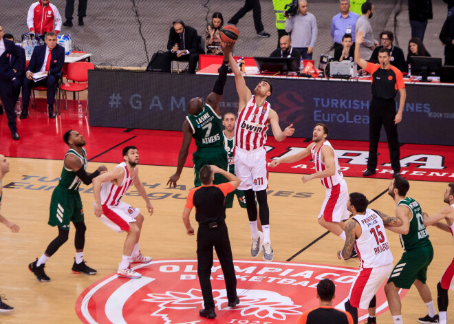 No basketbola kluba "Olympiacos" ofisa nozagts pusmiljons eiro