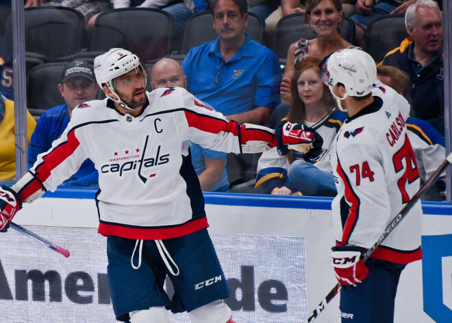 Jaunā NHL sezona sākas ar čempionu "Blues" zaudējumu pret Ovečkinu un "Capitals"