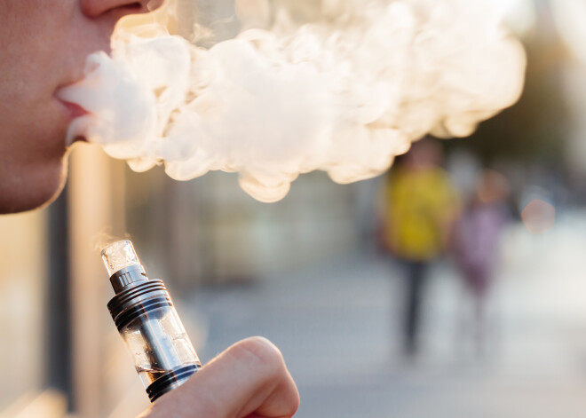 E-cigaretes nāvē aizvedušas jau 18 ASV pilsoņus; veipošanas izraisītas smagas plaušu slimības - 1080 ļaudīm