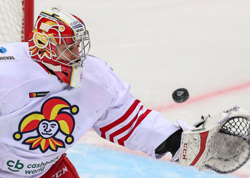 Jānis Kalniņš atzīts par KHL piektās nedēļas labāko vārtsargu