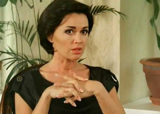 "Она сильно располнела": очевидец выписки Заворотнюк рассказал, как выглядит актриса