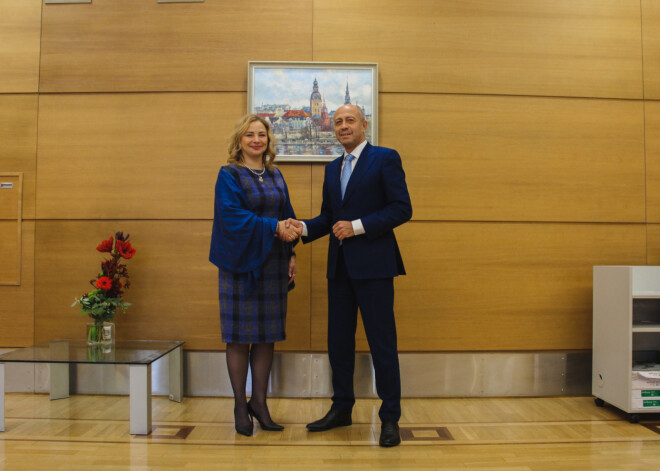 Polijas vēstniece Latvijā ierodas vizītē pie Rīgas domes priekšsēdētāja