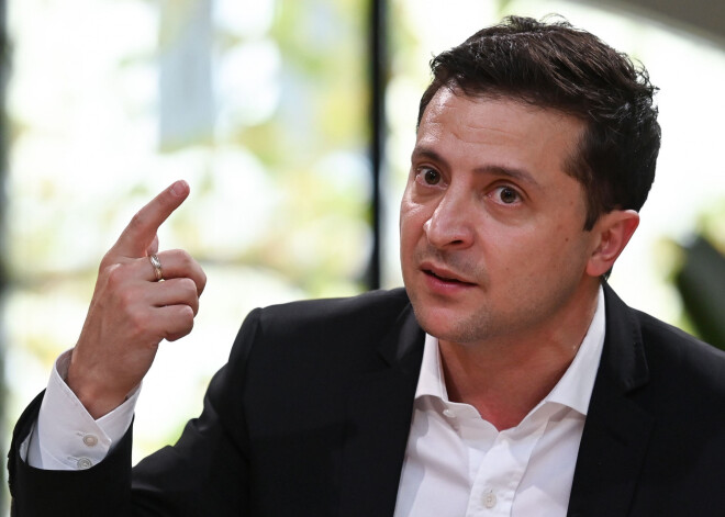 Zelenskis draud netikties ar Putinu, ja viņš neatvilks karaspēku no Austrumukrainas