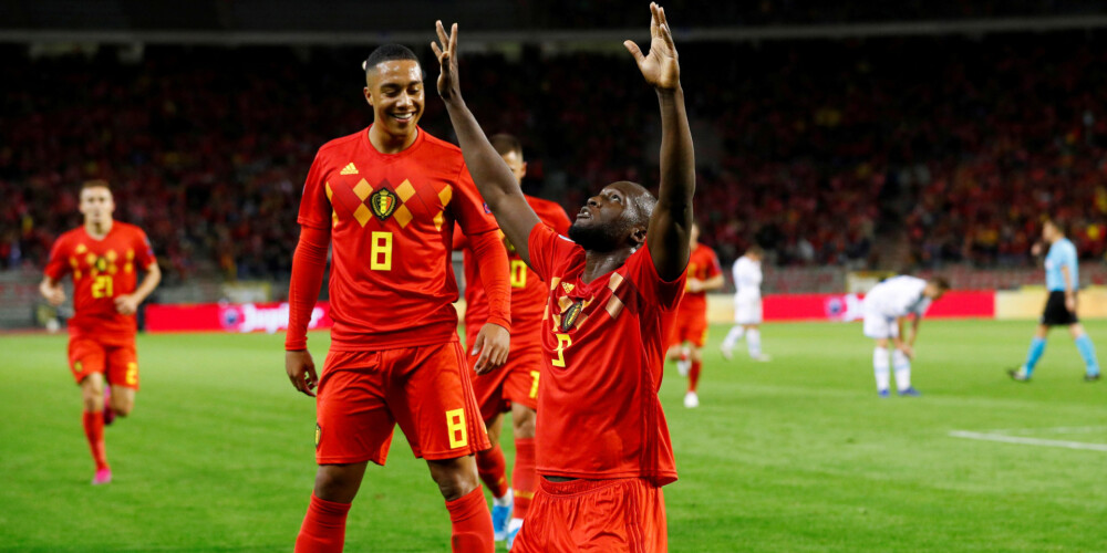 Beļģijas futbolisti gūst deviņus vārtus un kā pirmie kvalificējas finālturnīram