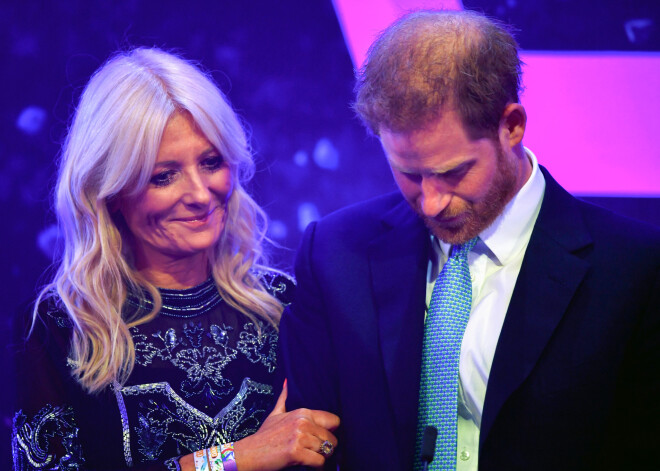 Принц Гарри публично расплакался, говоря о жене и маленьком сыне