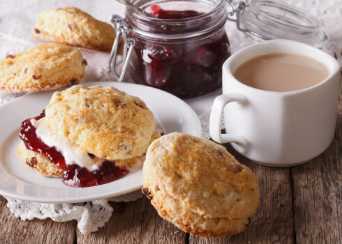 Biezpiena un auzu kliju plācenīši